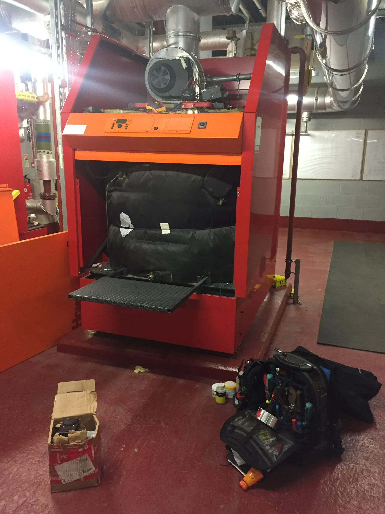 emergency heating engineer West Byfleet, KT14